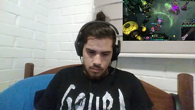 hung weeb online show from 2, 12, 2024