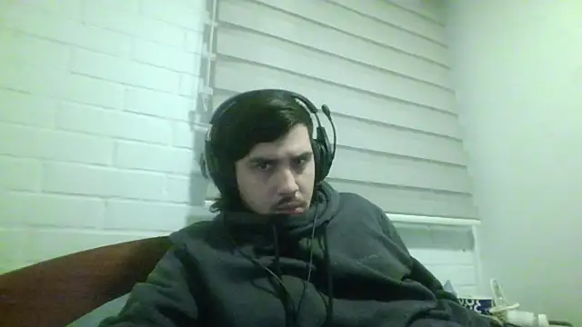 hung weeb online show from 14, 7, 2026