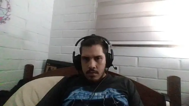 hung weeb online show from 10, 3, 2025