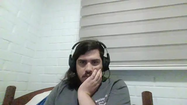 hung weeb online show from 2, 4, 2026