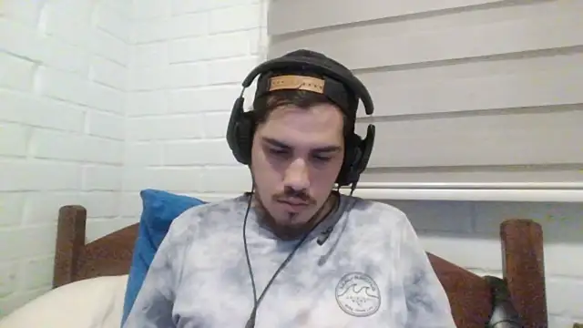 hung weeb online show from 10, 12, 2024