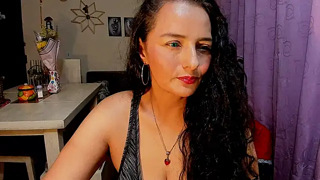 emma luxy online show from 14, 5, 2026