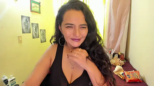 emma luxy online show from 23, 12, 2024