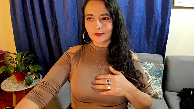 emma luxy online show from 23, 1, 2025