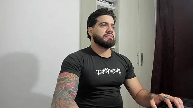 Snapshot of _Coddygold_ chatting on 15, 12, 2025 Coddygold online show from 15, 12, 2025