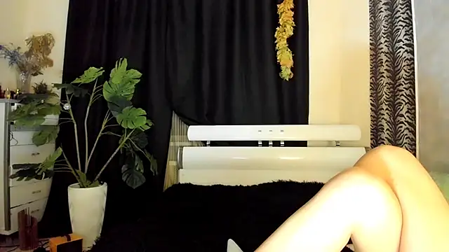 Snapshot of _SABOTAGE_ chatting on 29, 11, 2025 SABOTAGE online show from 29, 11, 2025