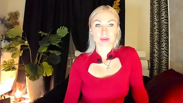 Snapshot of _SABOTAGE_ chatting on 26, 11, 2025 SABOTAGE online show from 26, 11, 2025