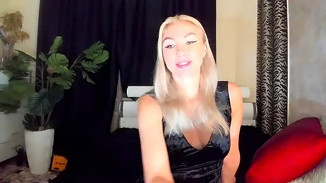 Snapshot of _SABOTAGE_ chatting on 12, 9, 2025 SABOTAGE online show from 12, 9, 2025