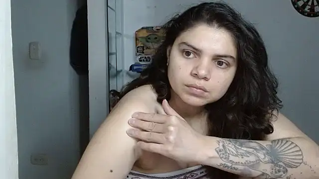 Snapshot of Nikkykora15 chatting on 7, 6, 2026 Nikkykora15 online show from 7, 6, 2026