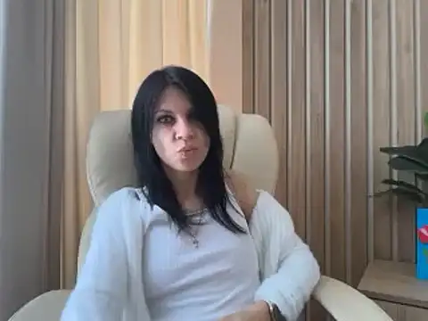 Snapshot of InjaAtHome chatting on 22, 4, 2026 InjaAtHome online show from 22, 4, 2026