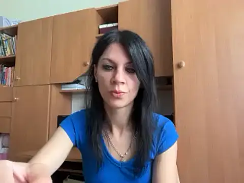 Snapshot of InjaAtHome chatting on 20, 6, 2026 InjaAtHome online show from 20, 6, 2026