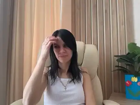 Snapshot of InjaAtHome chatting on 11, 4, 2026 InjaAtHome online show from 11, 4, 2026