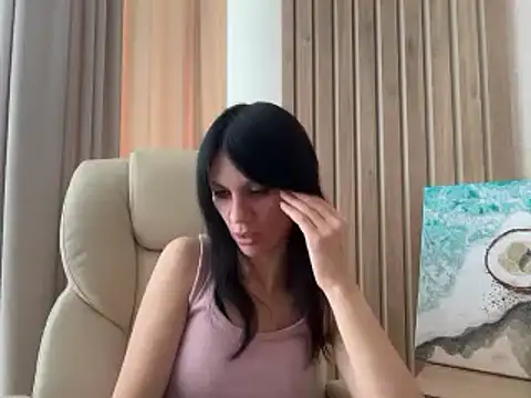 Snapshot of InjaAtHome chatting on 10, 7, 2026 InjaAtHome online show from 10, 7, 2026