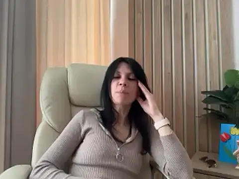 Snapshot of InjaAtHome chatting on 21, 5, 2026 InjaAtHome online show from 21, 5, 2026