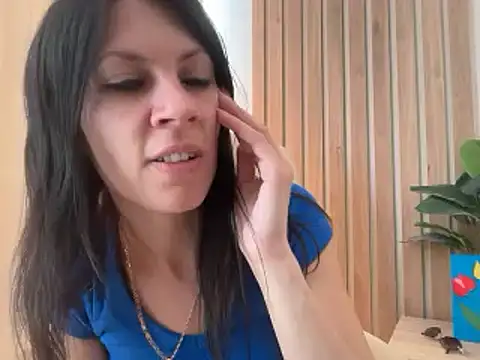 Snapshot of InjaAtHome chatting on 16, 5, 2026 InjaAtHome online show from 16, 5, 2026