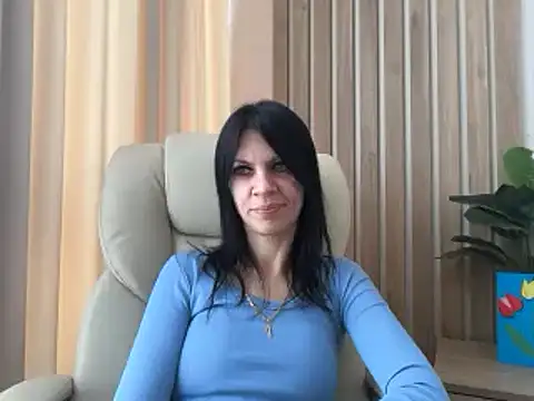 Snapshot of InjaAtHome chatting on 15, 4, 2026 InjaAtHome online show from 15, 4, 2026