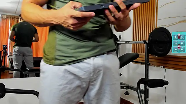 ChoreyTaiylor online show from 17, 12, 2025