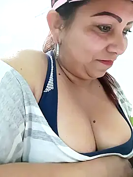 Alyona21 online show from 11, 2, 2025