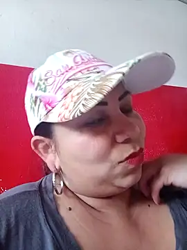 Alyona21 online show from 4, 2, 2025