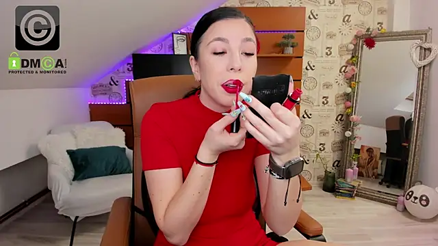 EmillyTaylor online show from 17, 4, 2026