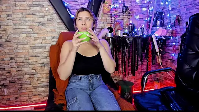 Liltildeman moon online show from 5, 3, 2026