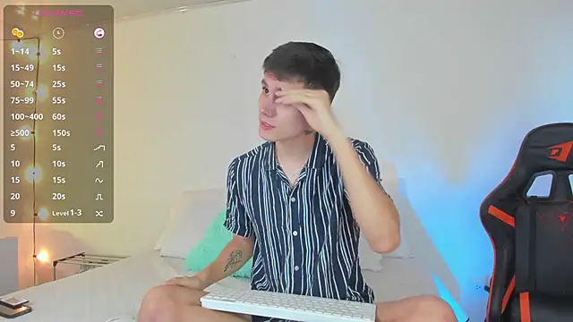 Snapshot of DustinLevine chatting on 12, 2, 2025 DustinLevine online show from 12, 2, 2025