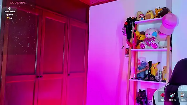 eymy-hadid online show from 26, 9, 2025