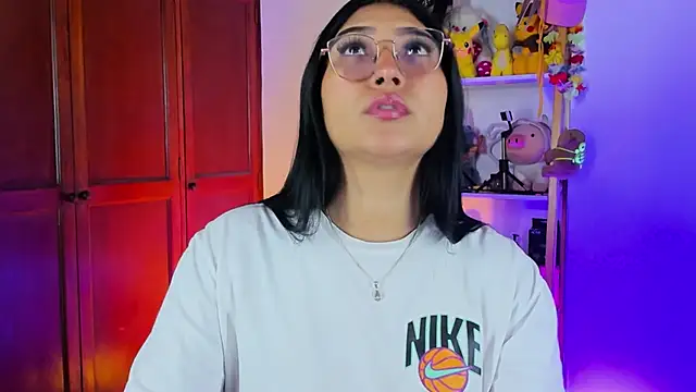 eymy-hadid online show from 22, 12, 2025