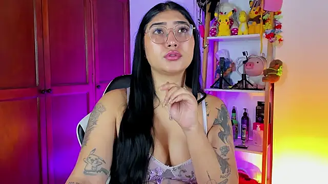 eymy-hadid online show from 18, 12, 2025