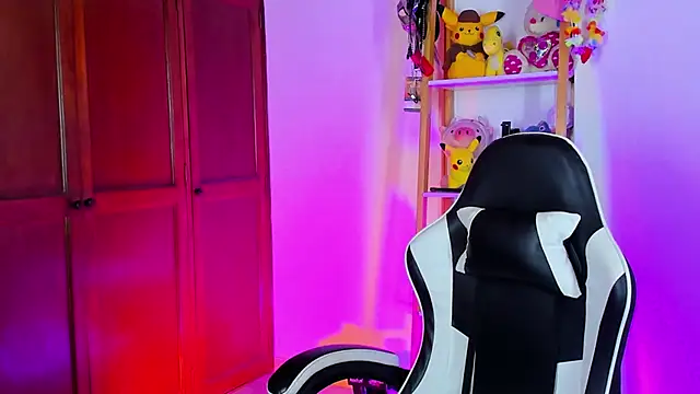 eymy-hadid online show from 15, 10, 2025