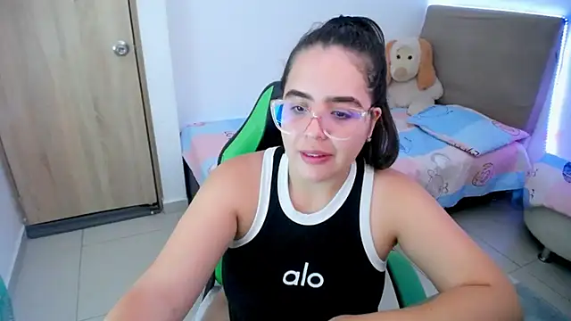 Snapshot of _alicia_z chatting on 26, 2, 2025 alicia z online show from 26, 2, 2025