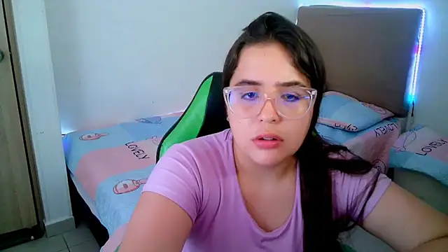 Snapshot of _alicia_z chatting on 21, 2, 2025 alicia z online show from 21, 2, 2025