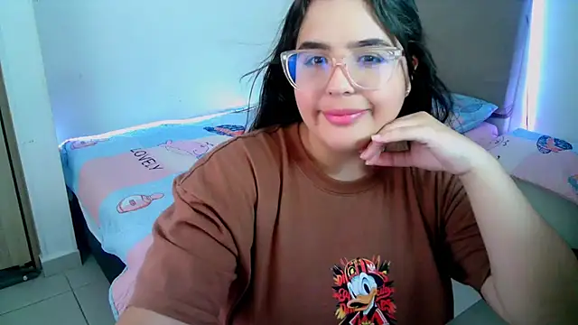 Snapshot of _alicia_z chatting on 11, 2, 2025 alicia z online show from 11, 2, 2025