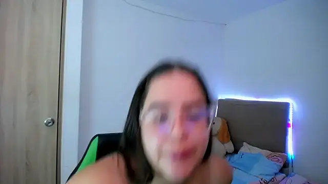 Snapshot of _alicia_z chatting on 25, 2, 2025 alicia z online show from 25, 2, 2025