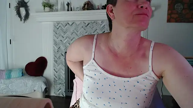 AuroraWillows online show from 11, 3, 2026