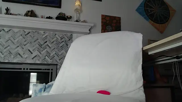 AuroraWillows online show from 25, 2, 2026