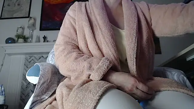 AuroraWillows online show from 3, 2, 2026