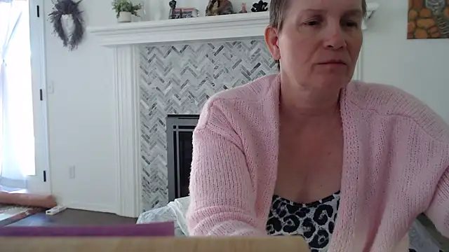 AuroraWillows online show from 20, 2, 2026