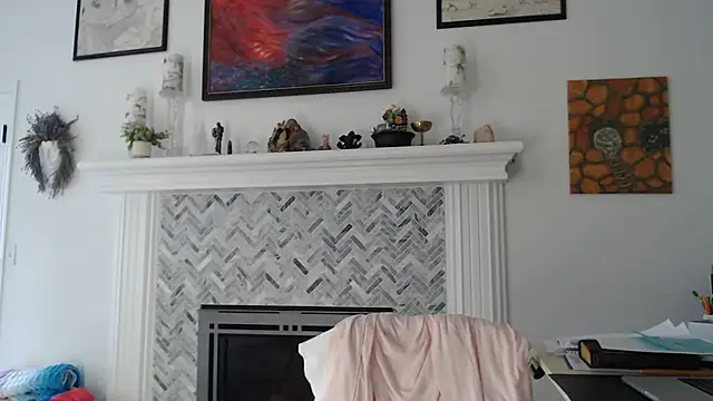 AuroraWillows online show from 9, 7, 2026