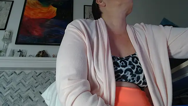 AuroraWillows online show from 16, 7, 2026