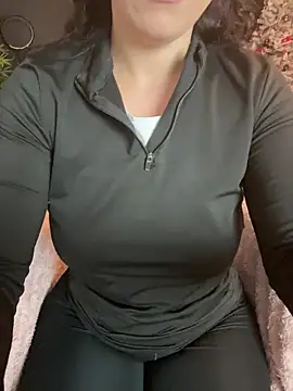 Snapshot of YourMeoww chatting on 10, 11, 2025 YourMeoww online show from 10, 11, 2025