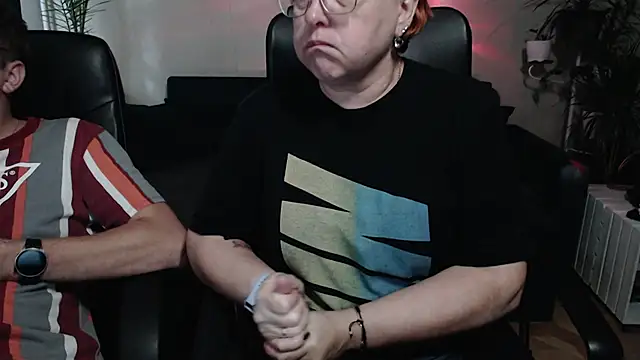 JoannaAndNeighbour online show from 6, 10, 2025