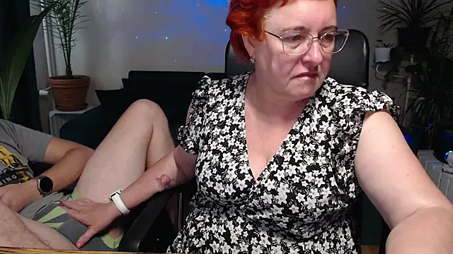 JoannaAndNeighbour online show from 9, 9, 2025