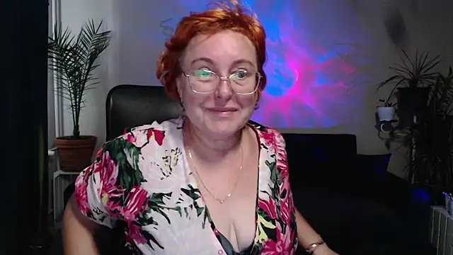 JoannaAndNeighbour online show from 9, 10, 2025