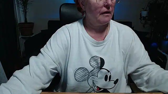 JoannaAndNeighbour online show from 18, 10, 2025