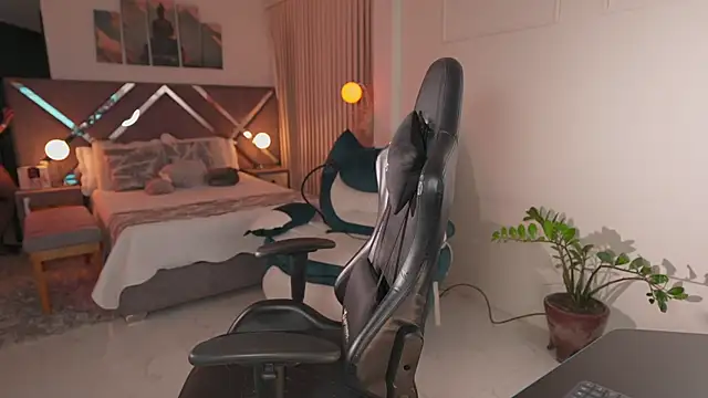 KateOwens online show from 25, 10, 2025