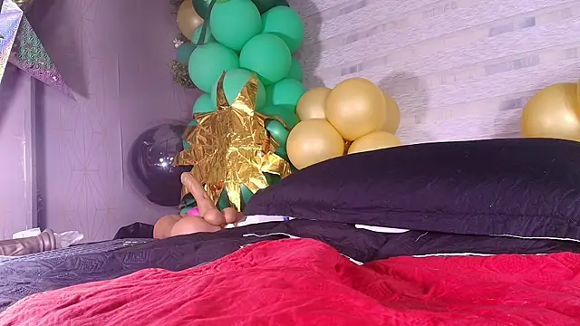 Snapshot of zzoe_ chatting on 22, 3, 2025 zzoe online show from 22, 3, 2025