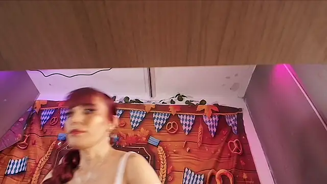 Snapshot of zzoe_ chatting on 23, 9, 2025 zzoe online show from 23, 9, 2025