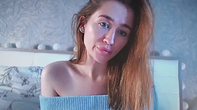 Snapshot of millllina chatting on 7, 10, 2025 millllina online show from 7, 10, 2025