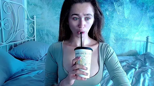 Snapshot of millllina chatting on 23, 11, 2025 millllina online show from 23, 11, 2025